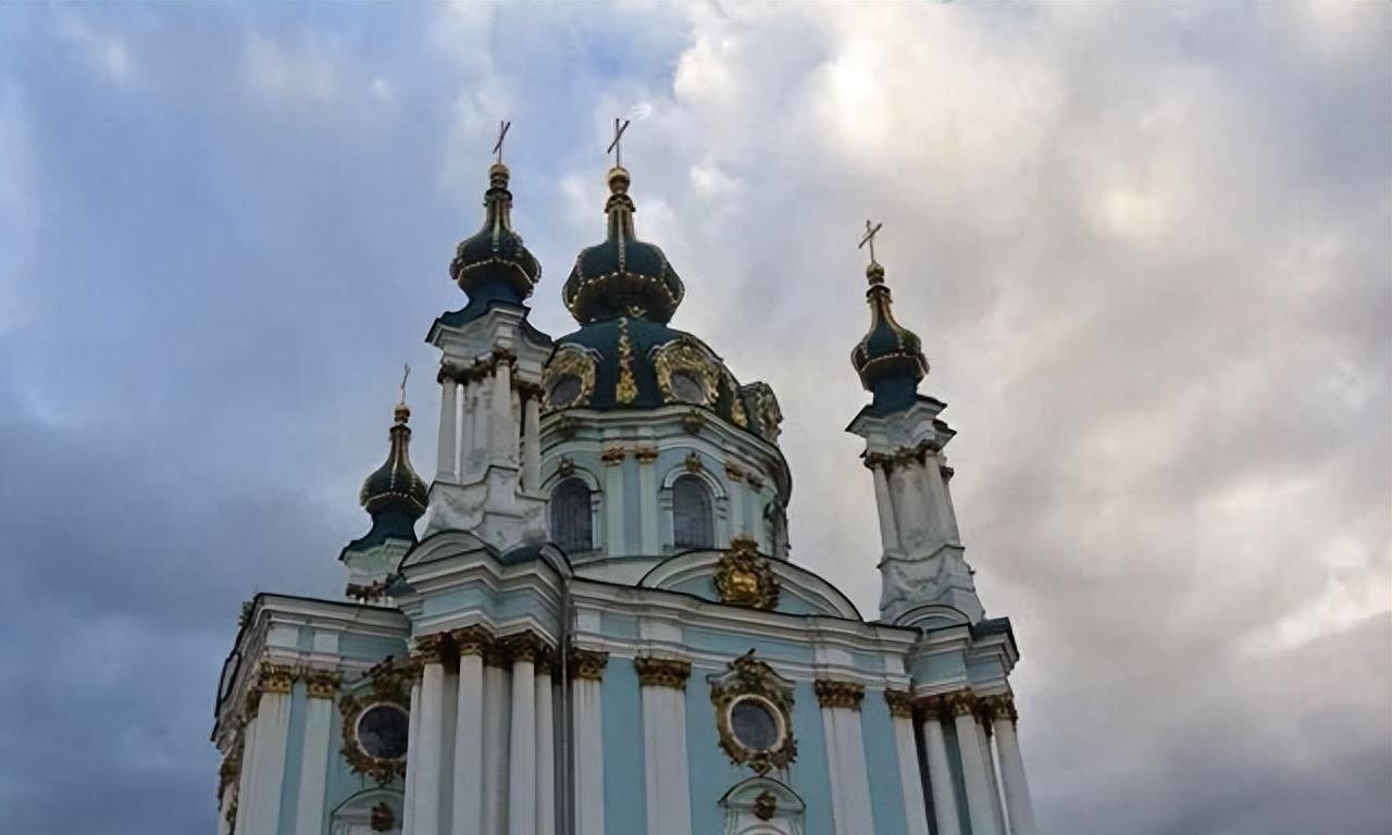 第聂伯市遭导弹袭击，乌克兰战火下的平民伤亡与国际社会的无声谴责