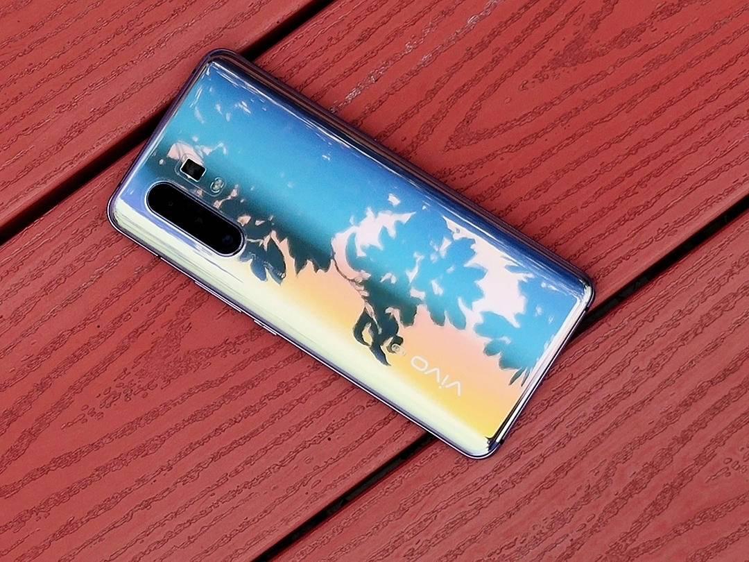 超级月亮高清大图，月全食下的神秘面纱与宇宙之美