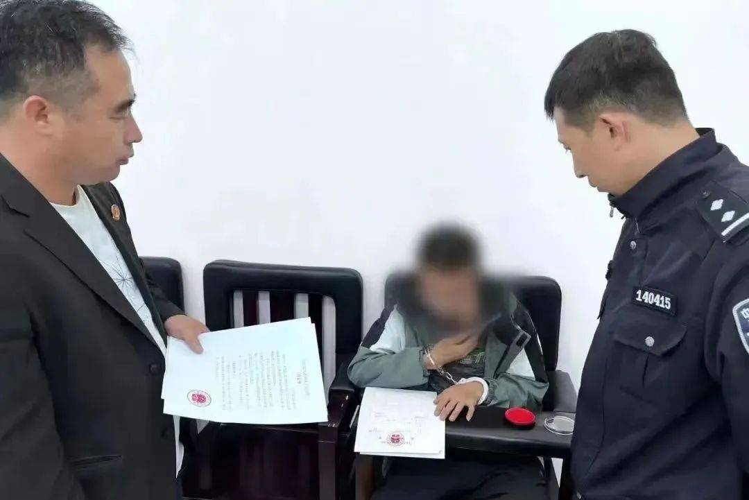 嘎子谢孟伟夫妇债务再添新案!797万执行引热议,明星光环能否抵得过法律铁拳? 嘎子谢孟伟夫妇债务再添新案!797万执行引热议,明星光环能否抵得过法律铁拳?