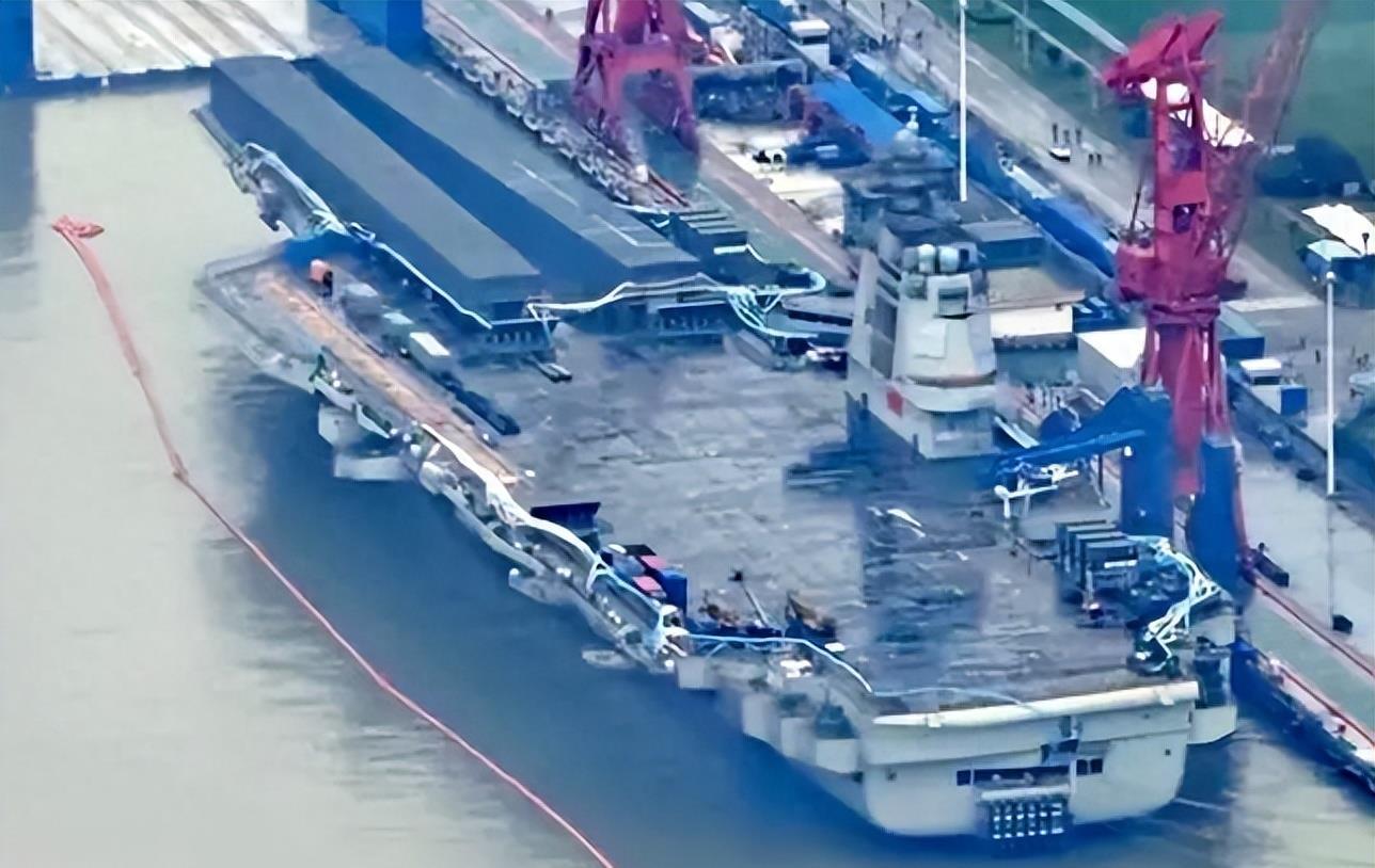 德国总理重磅表态，美发涉乌领土问题提案背后的战略考量