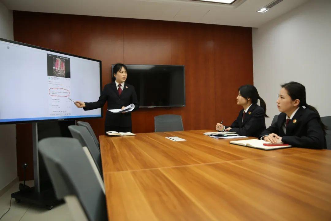 官方重拳整治大字吸睛小字免责乱象，广告监管新动向与消费者权益新保障