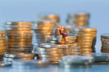 免费鸡蛋成诱饵!35名老人被骗1.2万元,诈骗手段如何一步步掏空老人钱袋? 免费鸡蛋成诱饵!35名老人被骗1.2万元,诈骗手段如何一步步掏空老人钱袋?