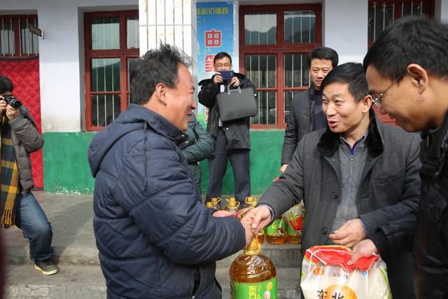 告别土炕不是告别传统,而是走向更温暖的未来—一场关乎健康与文明的乡村变革 告别土炕不是告别传统,而是走向更温暖的未来—一场关乎健康与文明的乡村变革