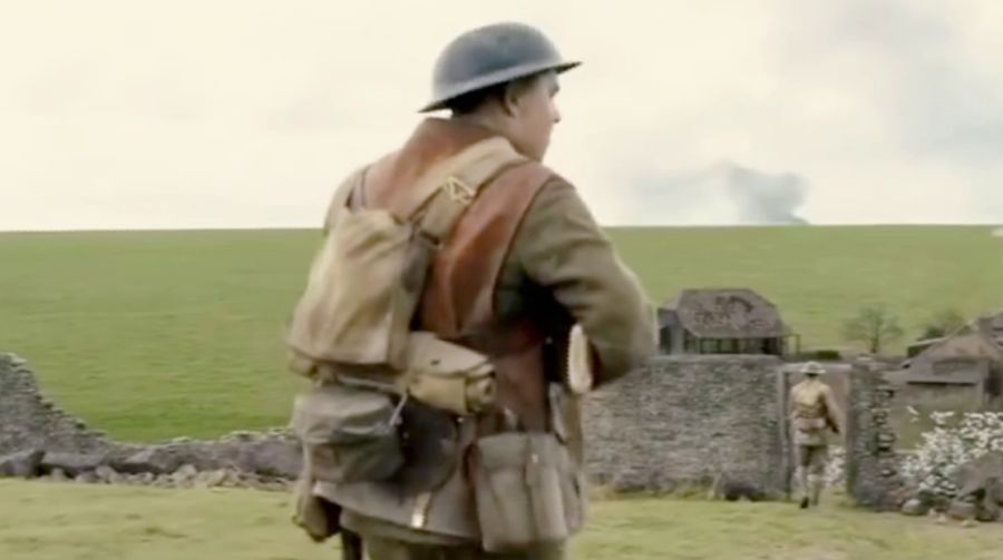 血色黄昏中的生命接力，人民子弟兵与时间赛跑的人间奇迹