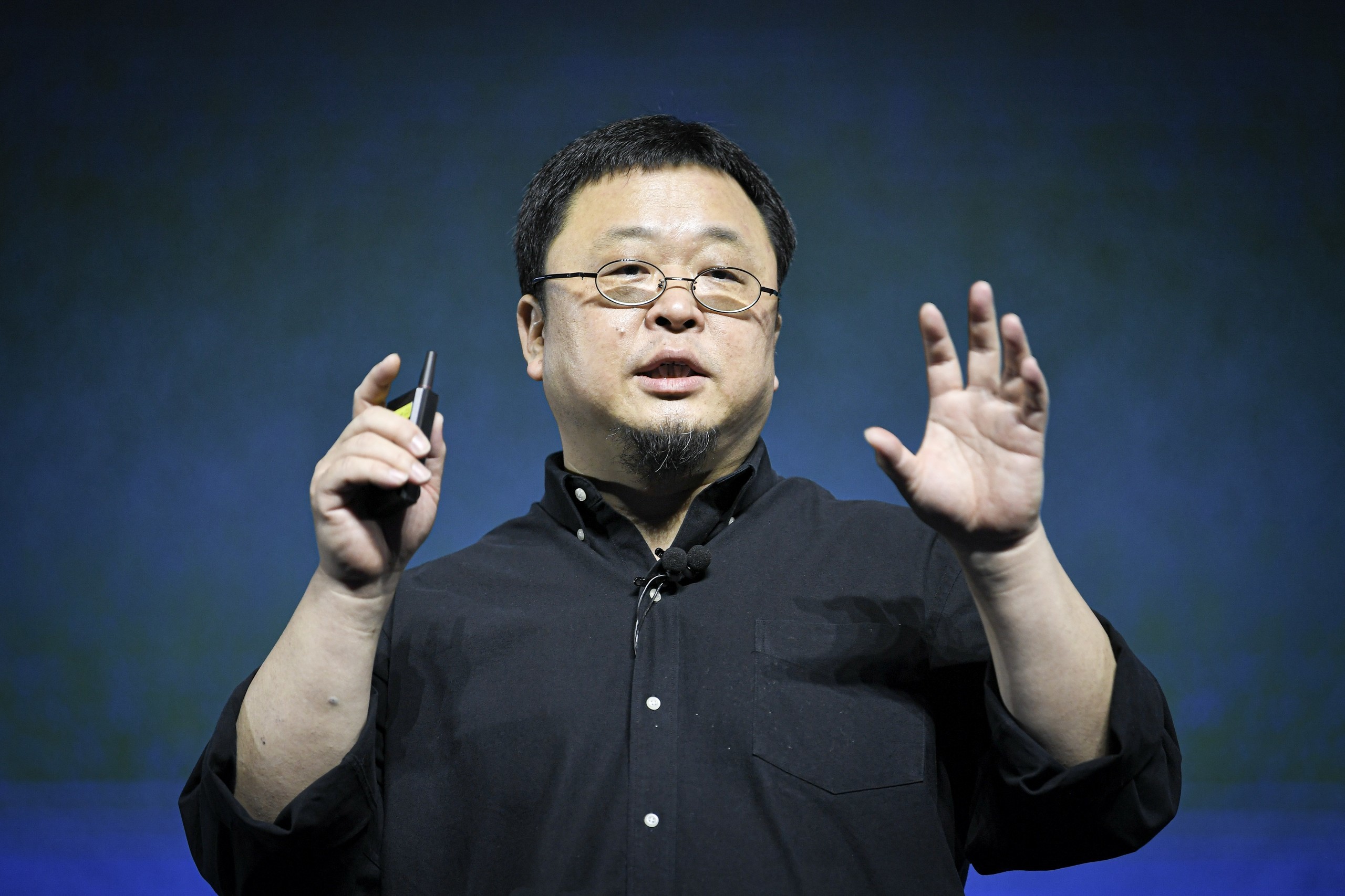 罗永浩,从老罗到新罗,一年一度的大事背后藏着怎样的野心? 罗永浩,从老罗到新罗,一年一度的大事背后藏着怎样的野心?