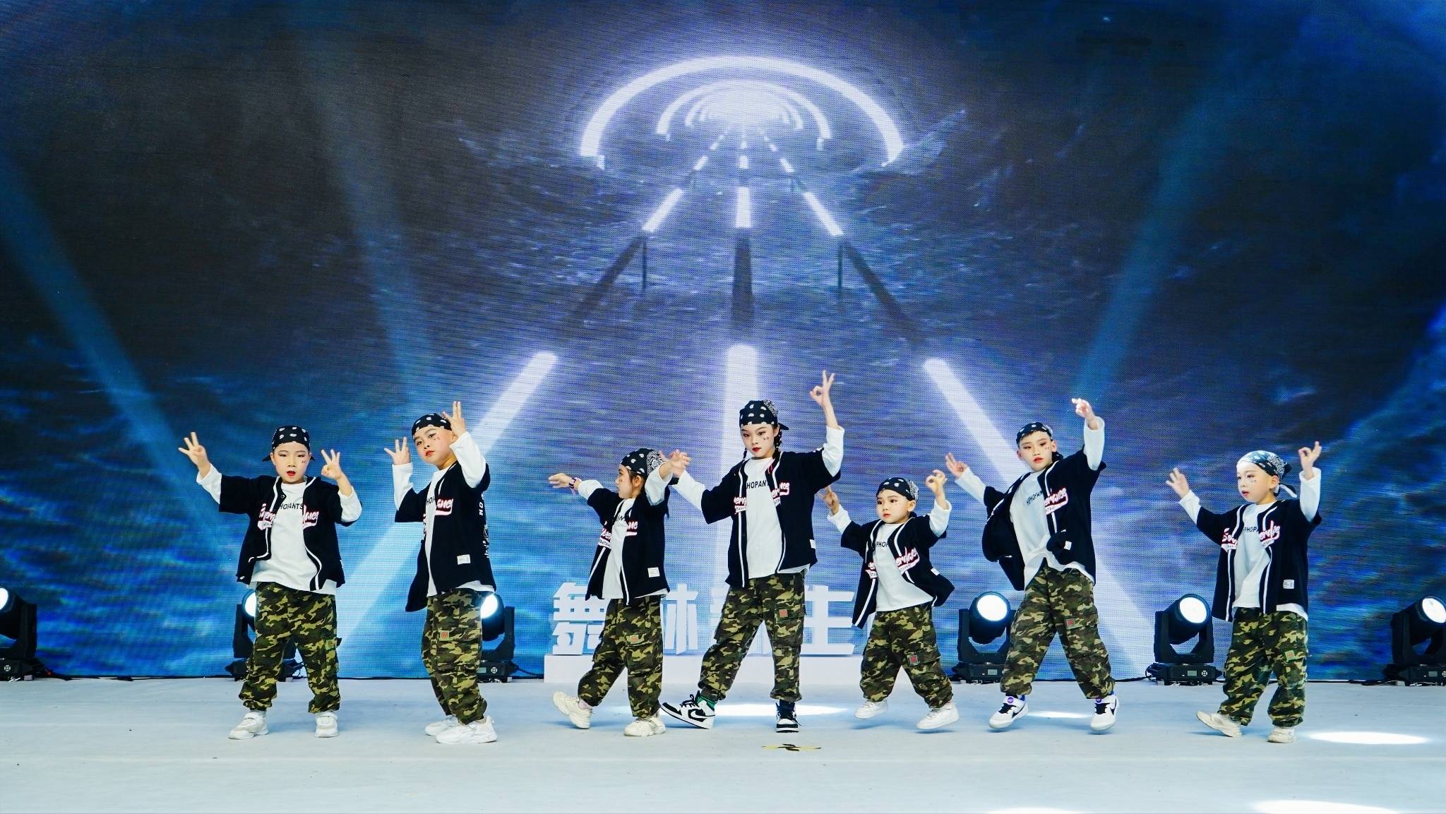 王曼昱横扫张本美和,新生代对决中的统治力彰显 王曼昱横扫张本美和,新生代对决中的统治力彰显