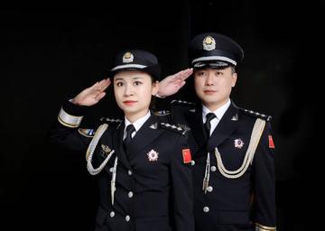 新时代警服亮相,2025式人民警察制式服装正式列装 新时代警服亮相,2025式人民警察制式服装正式列装