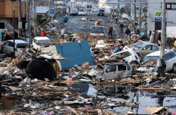 日本遭遇强震，伤亡人数攀升，超10万民众紧急避难