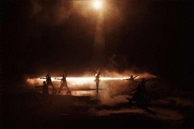 尘烟中的生命回响，一位中国游客亲历日本大地震的72小时