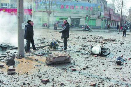 通辽突发供暖管道爆裂事故 蒸汽泄漏引发城市安全隐患